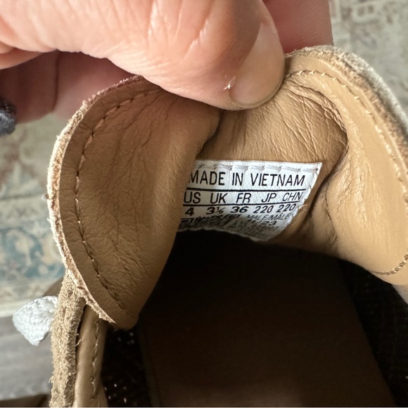 Adidas OG samba in cardboard - Picture 5 of 5